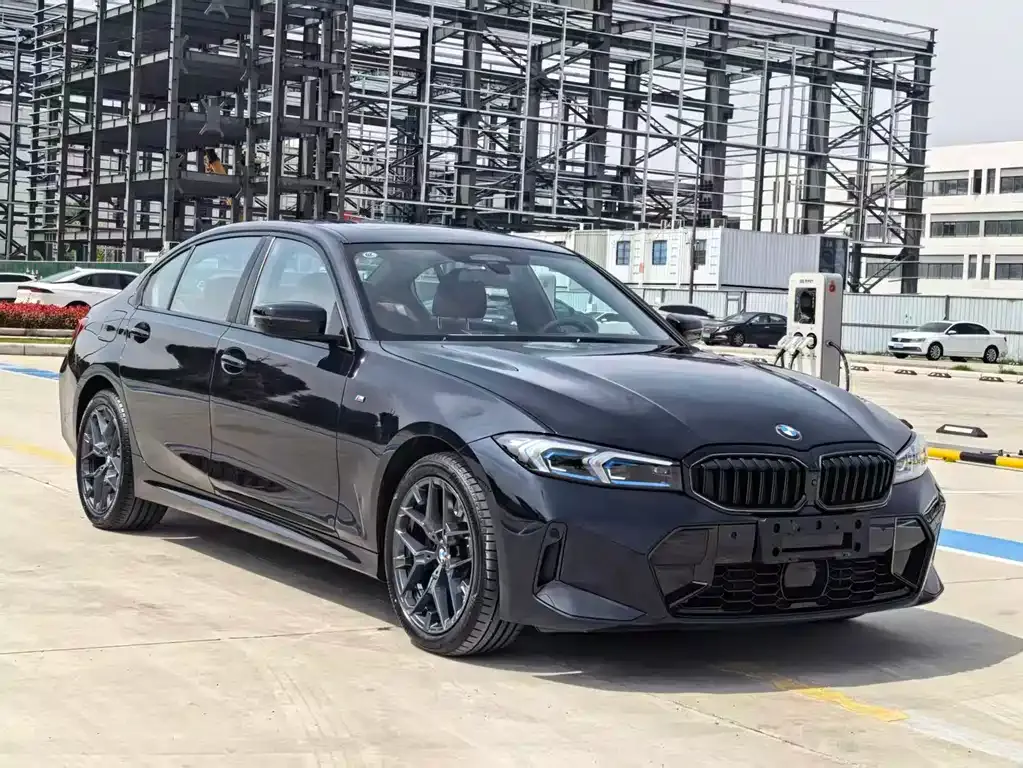 BMW 3 Series — фото 1