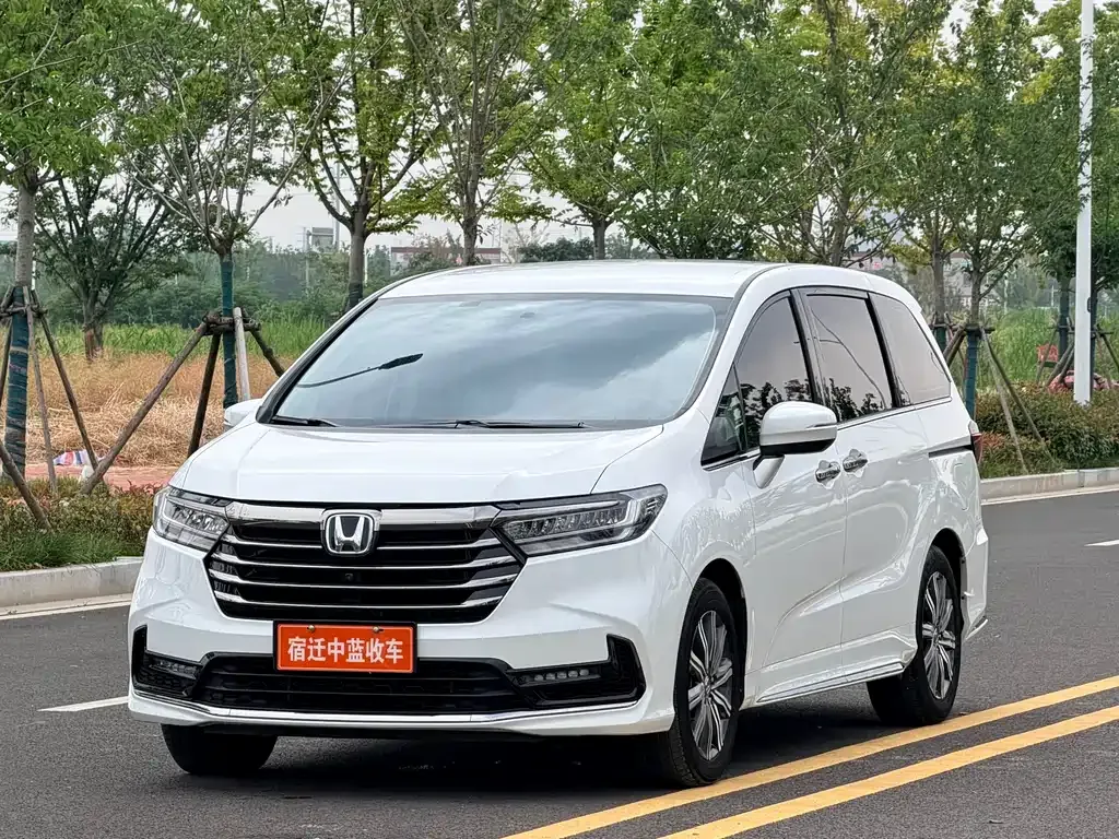 Honda Odyssey — фото 1