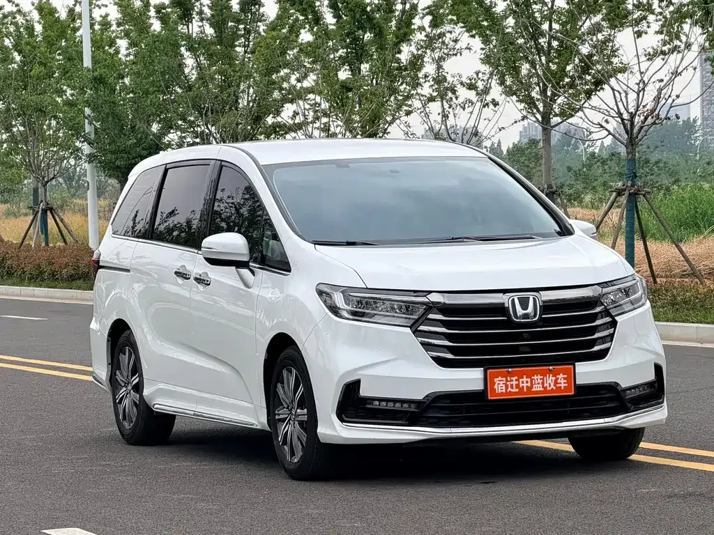 Honda Odyssey — фото 10