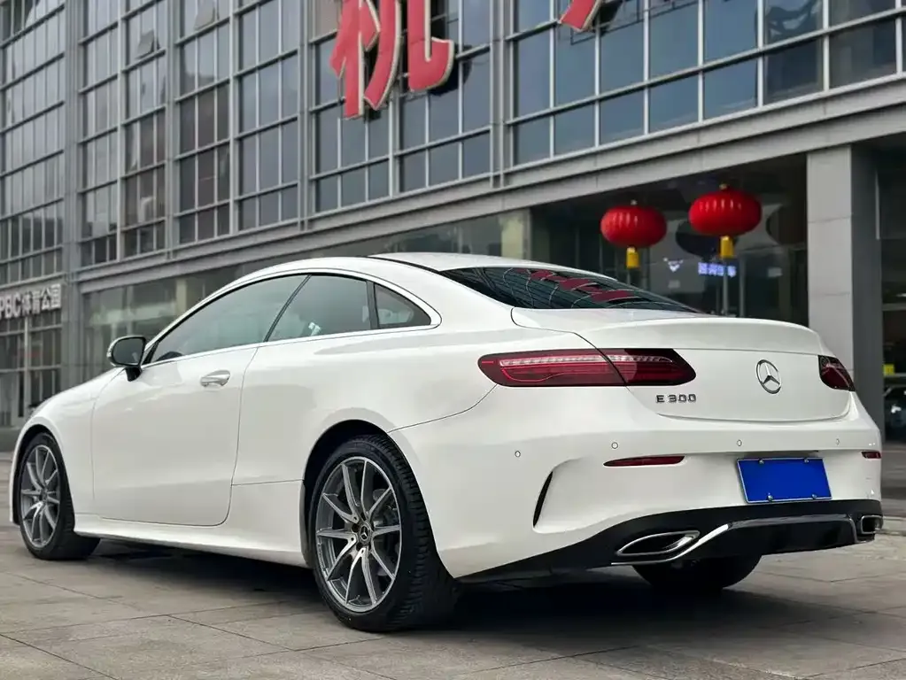 Mercedes-Benz E-Class (Import) — фото 8