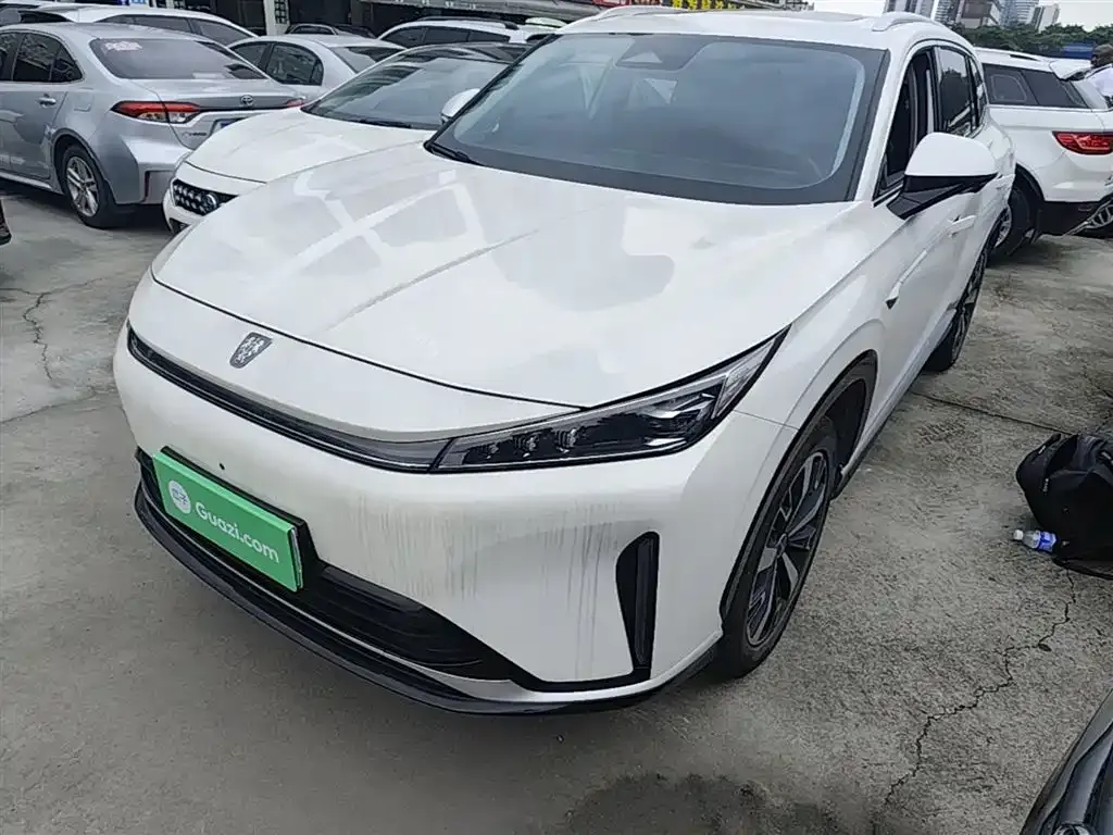 Roewe D5X DMH — фото 1