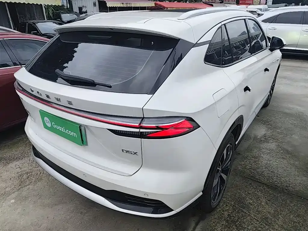 Roewe D5X DMH — фото 2