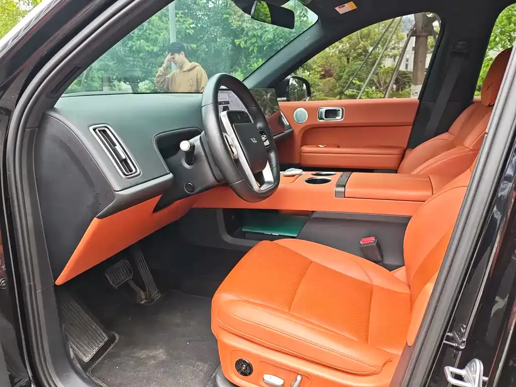Li Auto L6 — фото 3