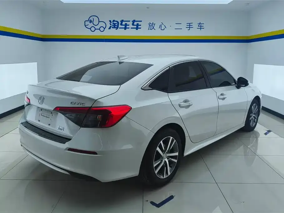 Honda Civic — фото 5