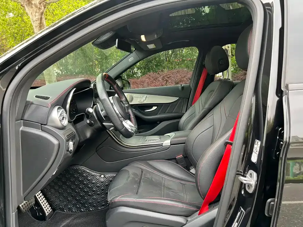 Mercedes-Benz GLC AMG — фото 6