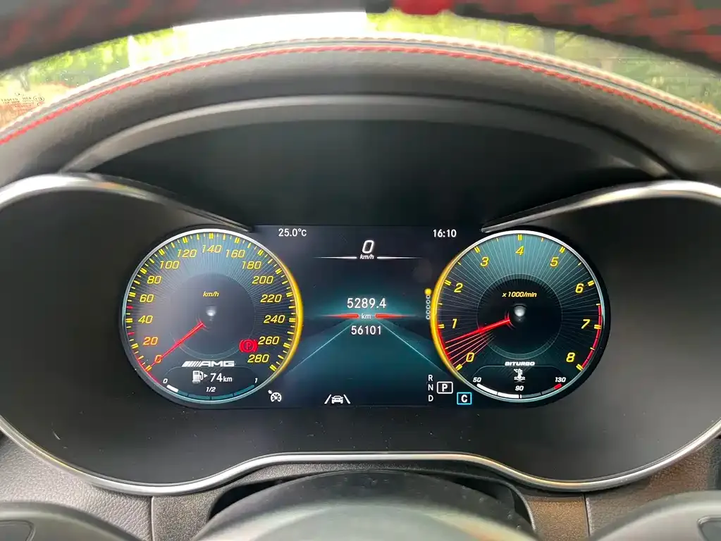 Mercedes-Benz GLC AMG — фото 10
