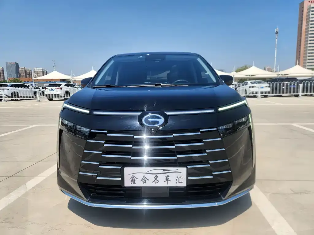 GAC Motor E8 Hybrid — фото 8