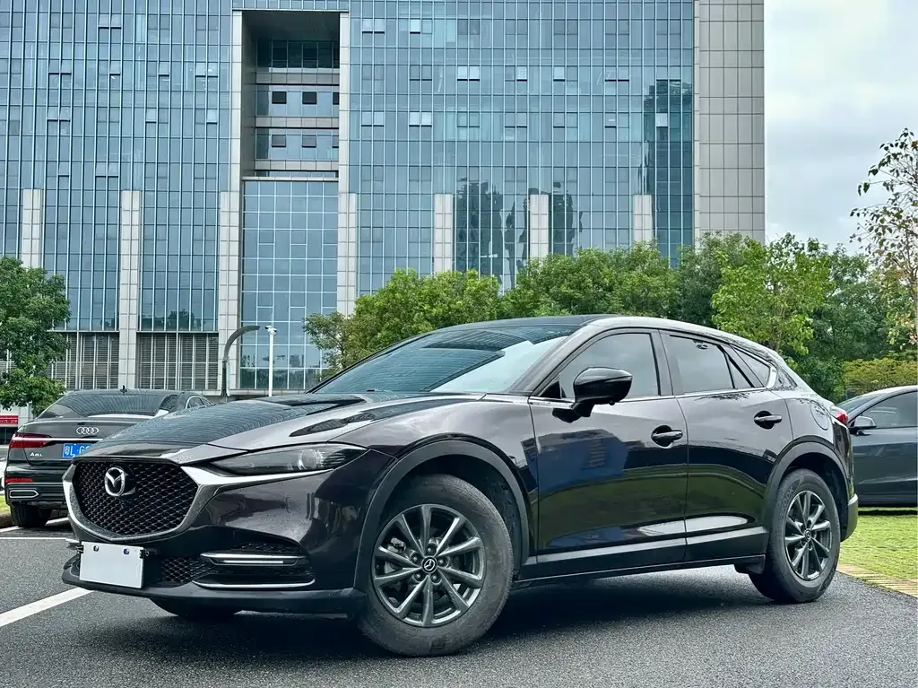Mazda CX-4 — фото 1