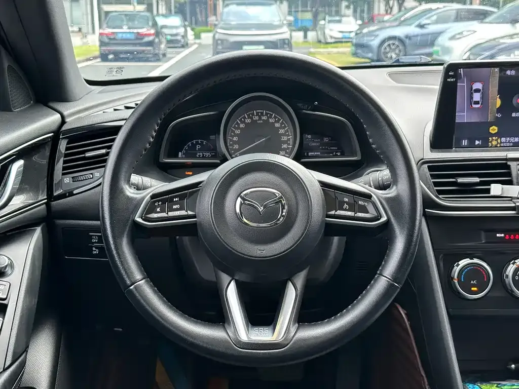 Mazda CX-4 — фото 3