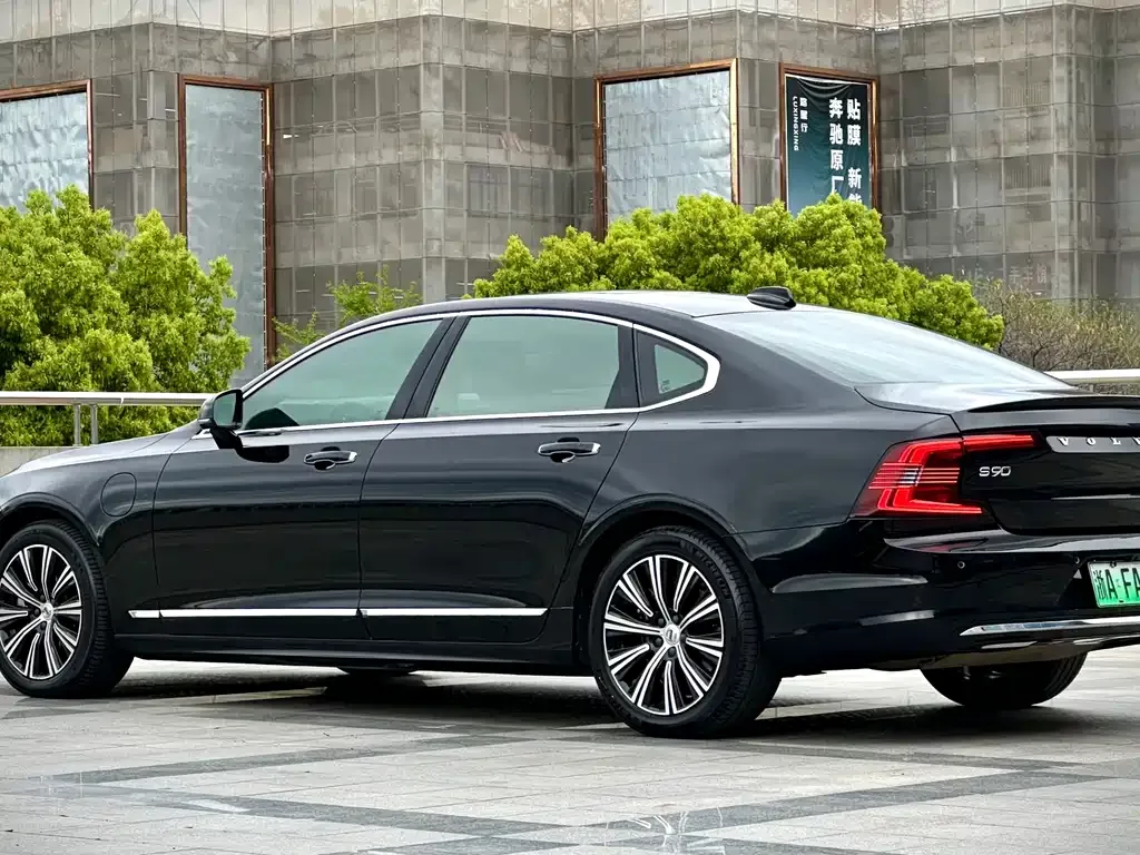 Volvo S90 PHEV — фото 9