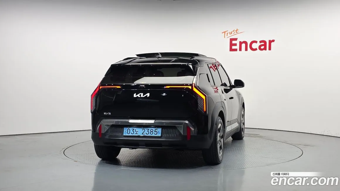 Kia EV3 — фото 4