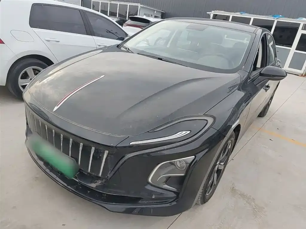 Hongqi E-QM5 — фото 1
