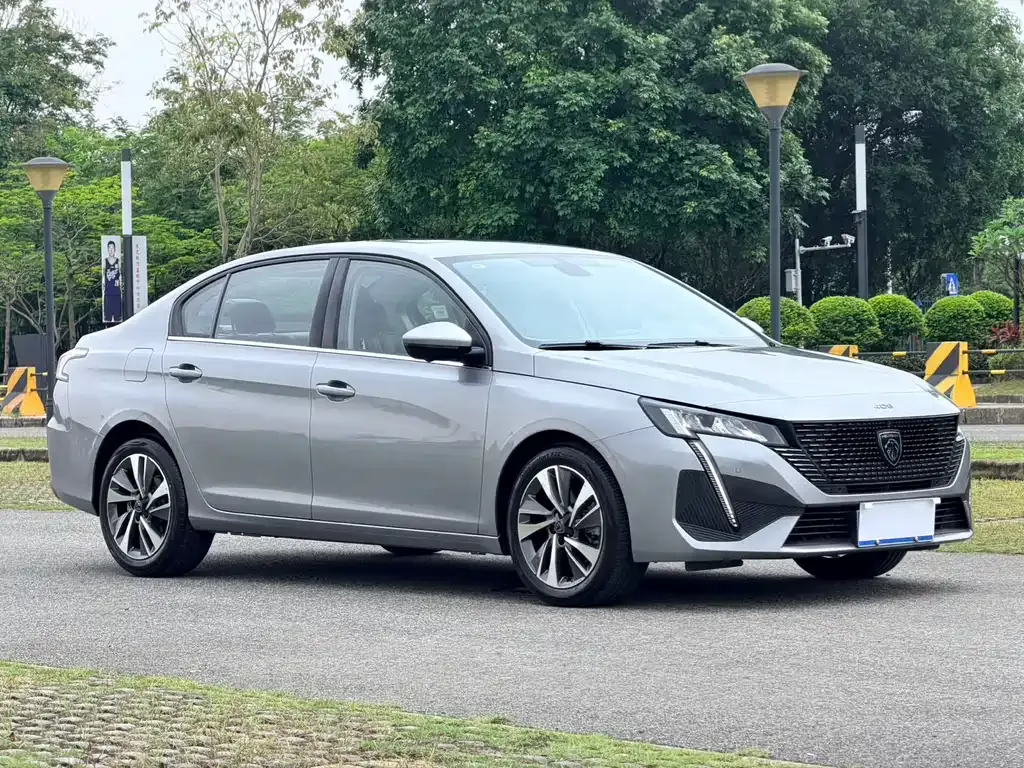 Peugeot 408 — фото 10