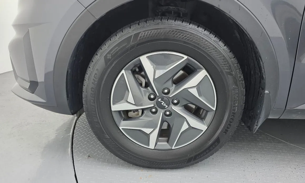 Kia Sorento — фото 8