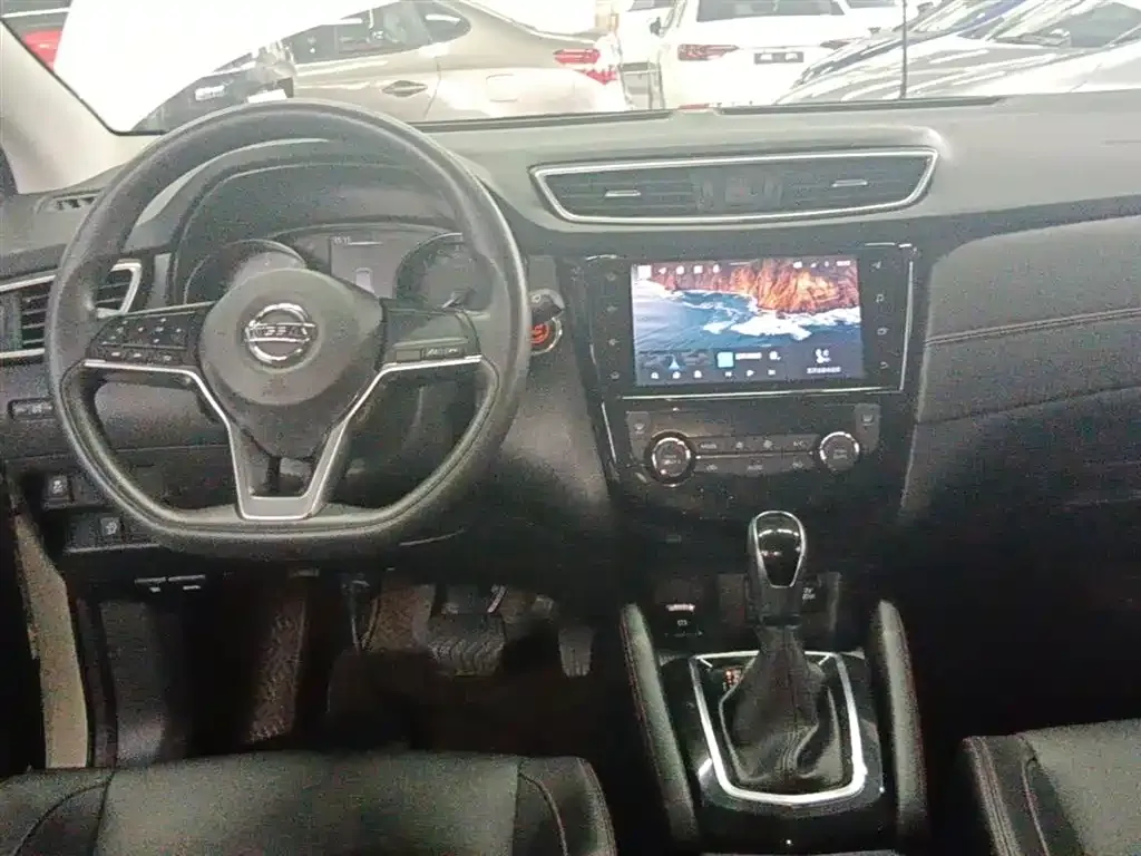 Nissan Qashqai — фото 9