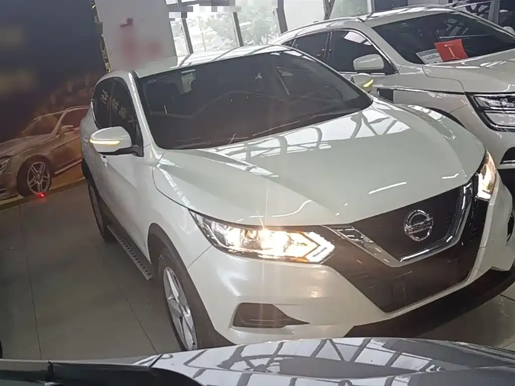 Nissan Qashqai — фото 5