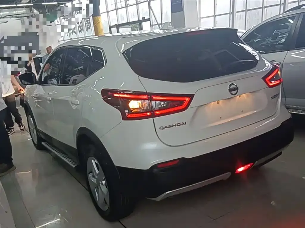 Nissan Qashqai — фото 3