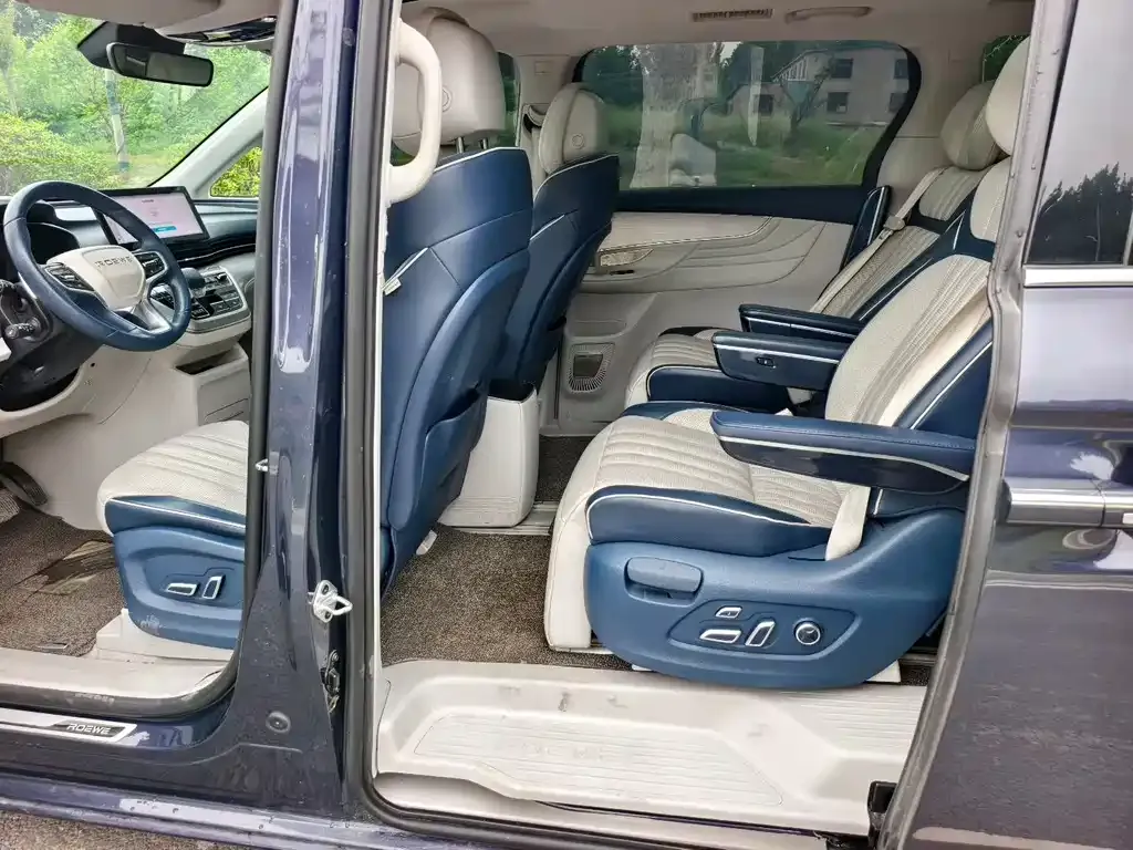 Roewe iMAX8 — фото 2