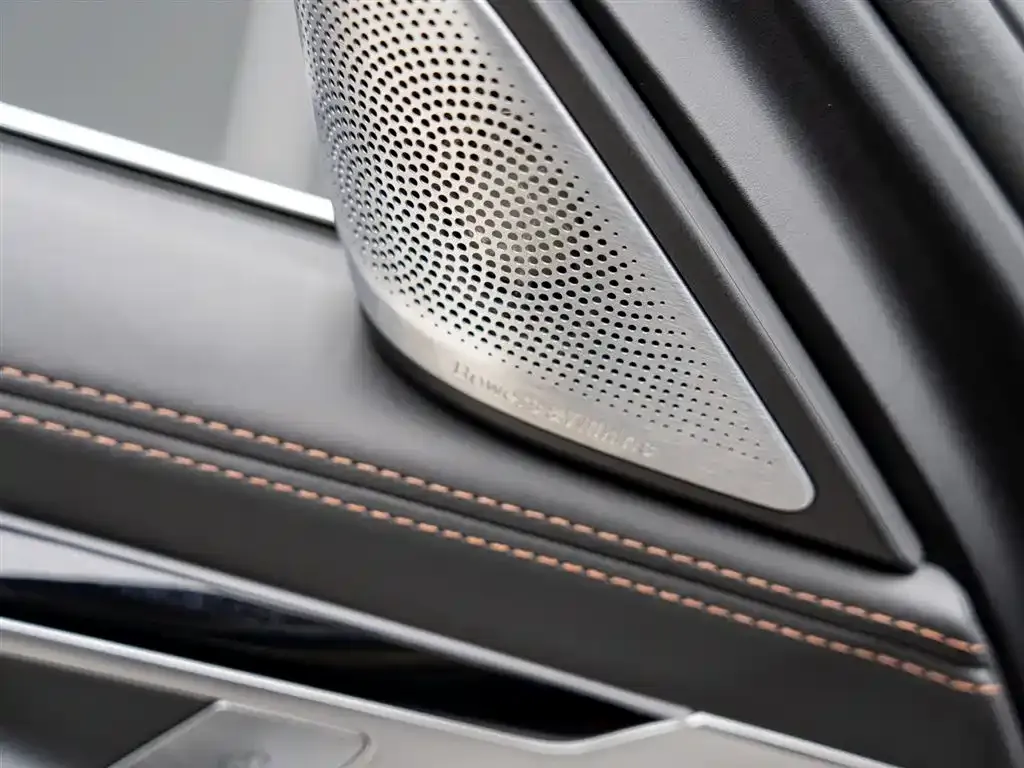 BMW 7 Series — фото 4