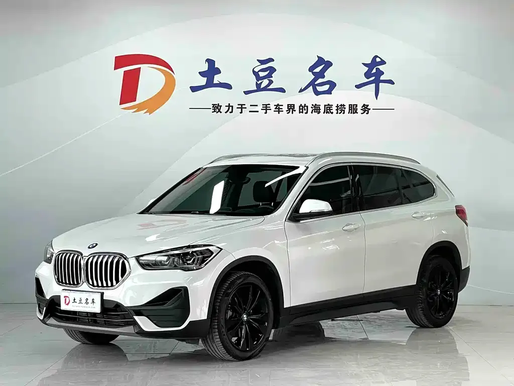 BMW X1 — фото 1