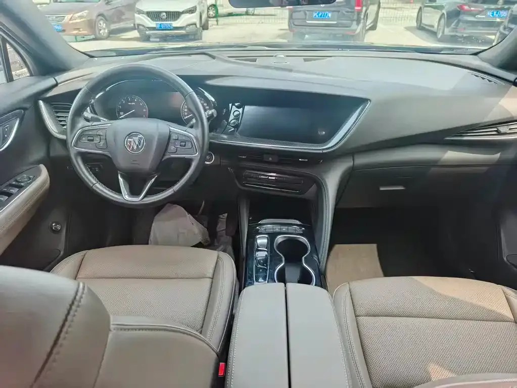 Buick Envision Plus — фото 9