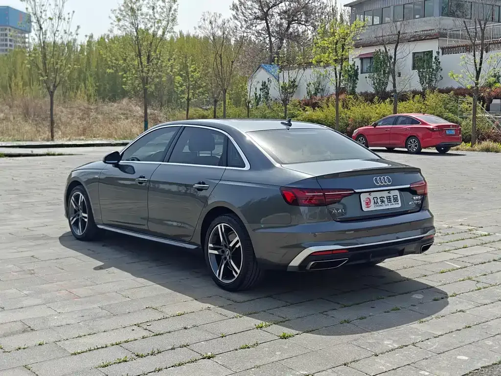 Audi A4L — фото 10