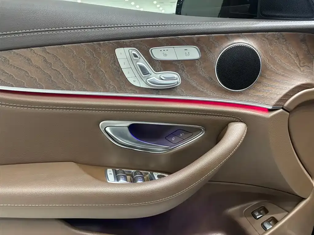 Mercedes-Benz E-Class New Energy — фото 10