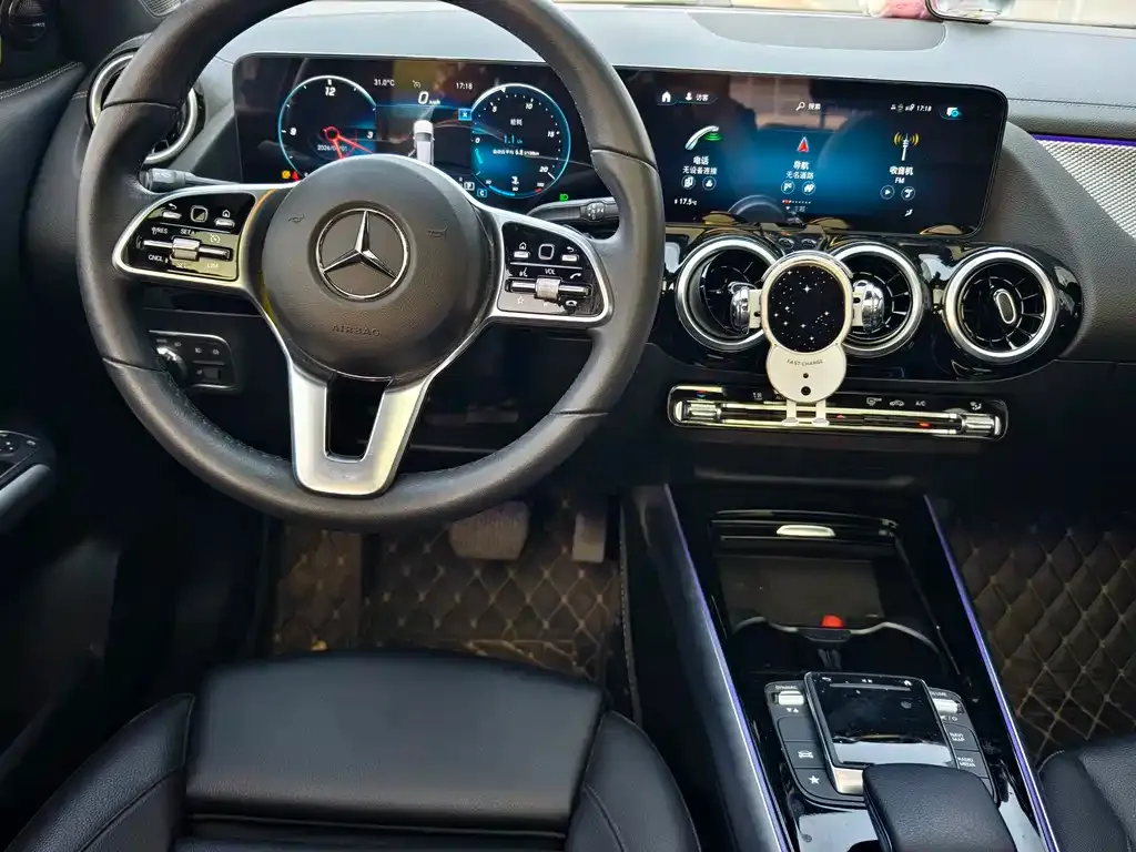 Mercedes-Benz GLA — фото 8