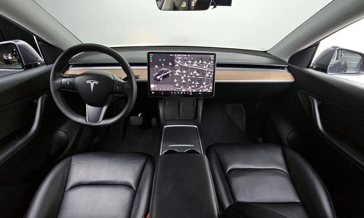 Tesla Model Y — фото 2