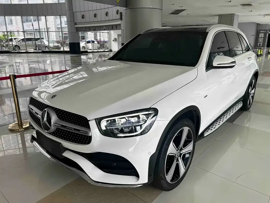 Mercedes-Benz GLC — фото 1