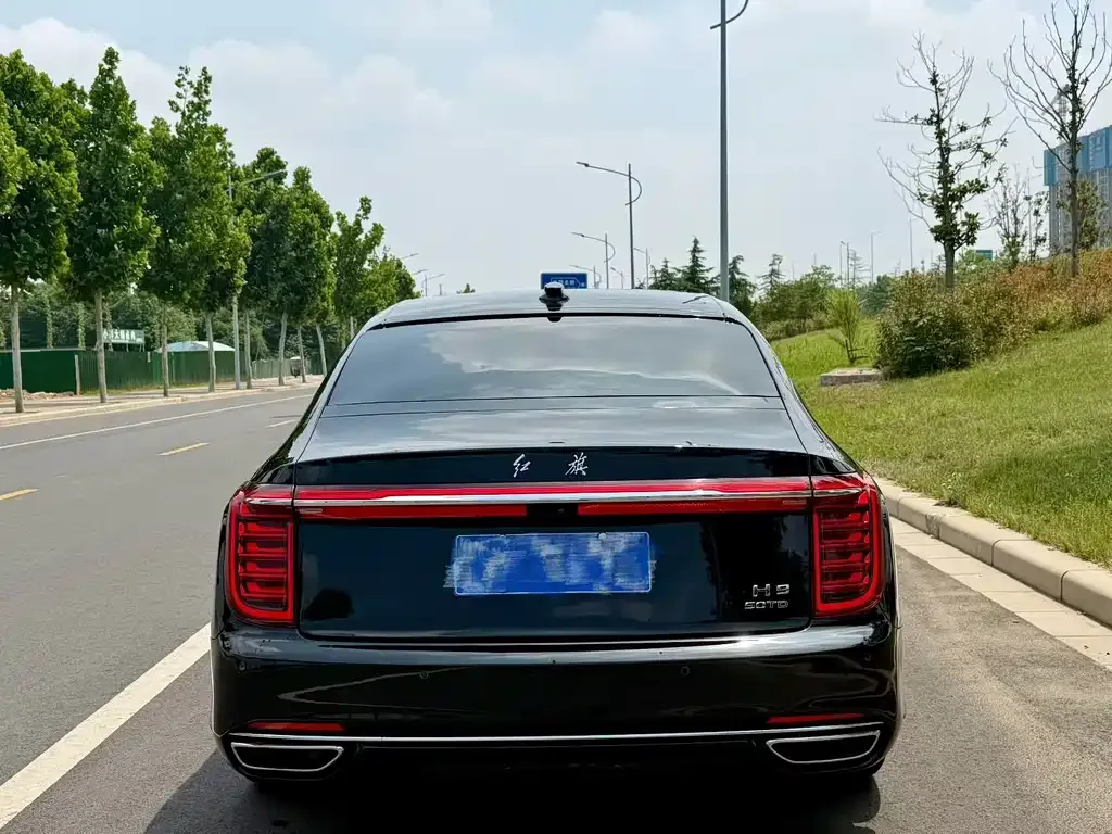 Hongqi H9 — фото 3
