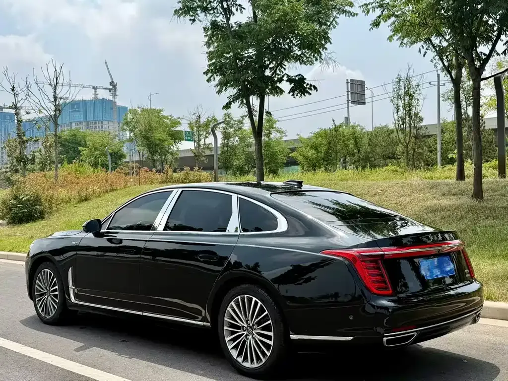 Hongqi H9 — фото 4