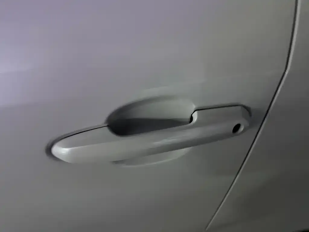 Toyota RAV4 — фото 2
