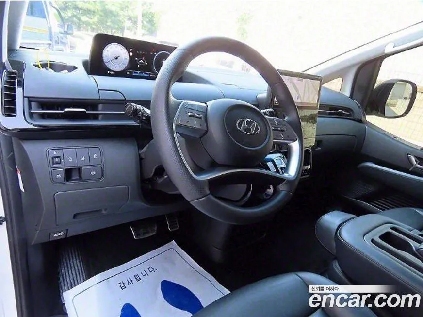 Hyundai Staria — фото 3