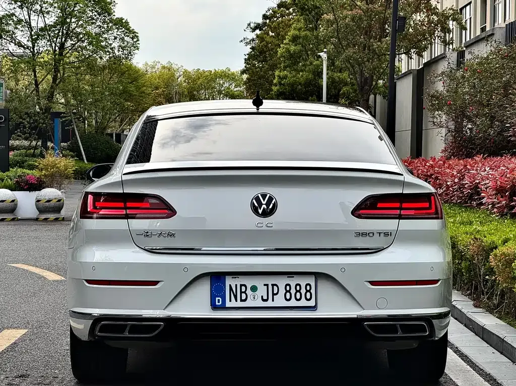 Volkswagen CC — фото 9