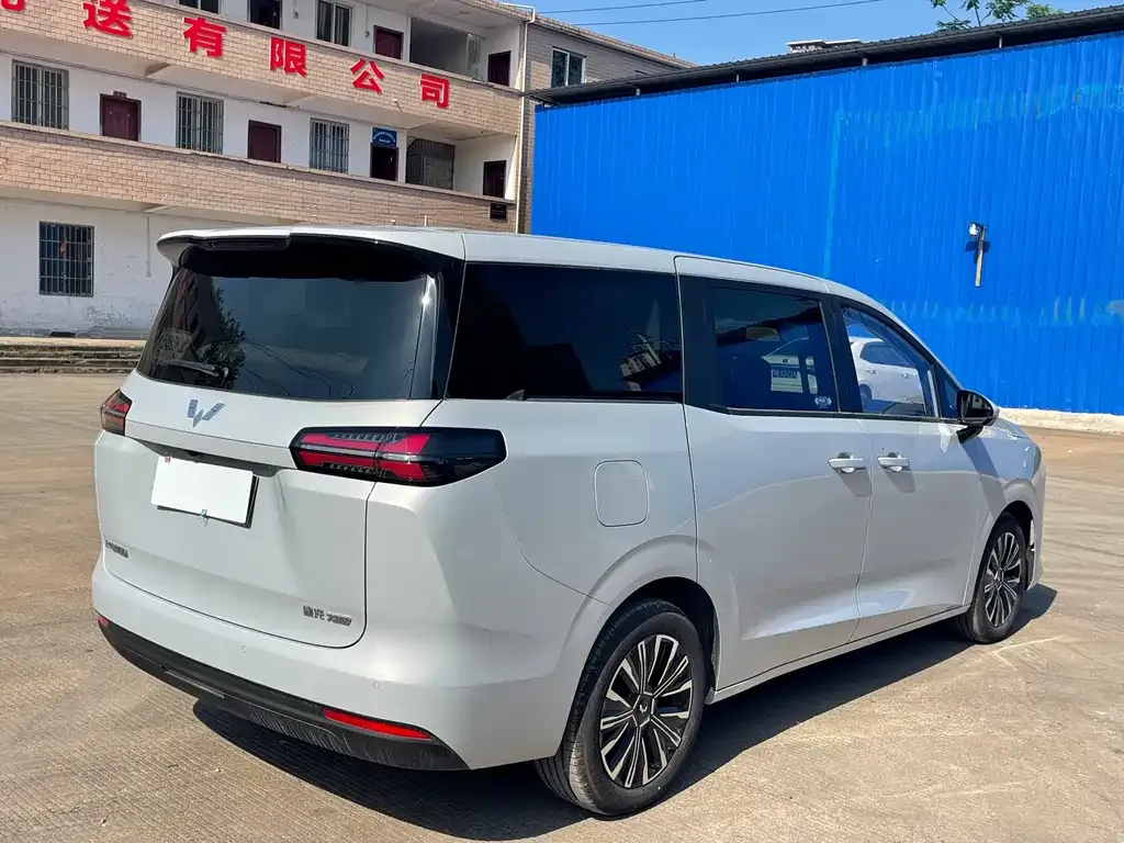 Wuling Starlight 730 New Energy — фото 8