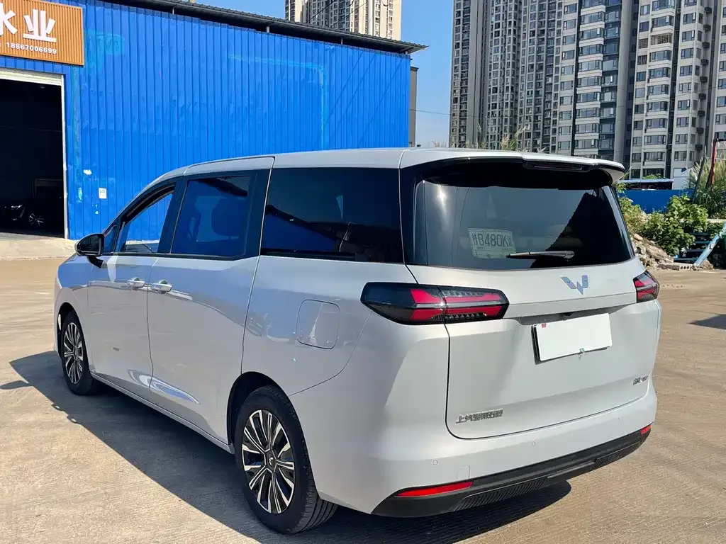 Wuling Starlight 730 New Energy — фото 4