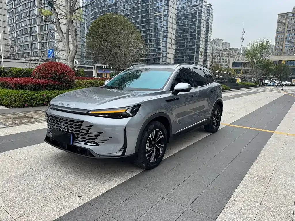 BAIC X7 — фото 1