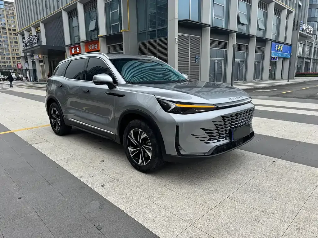 BAIC X7 — фото 9