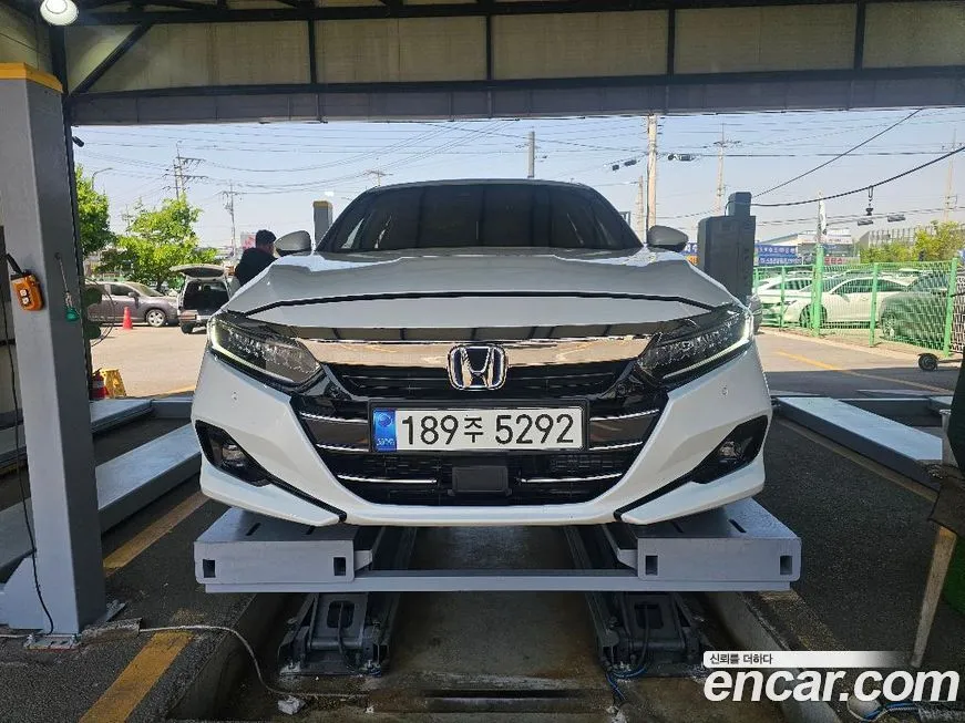 Honda Accord — фото 3