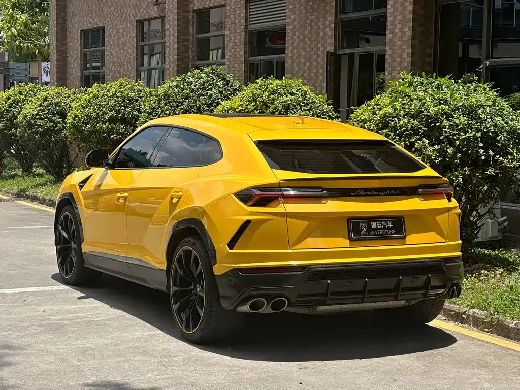 Lamborghini Urus — фото 7