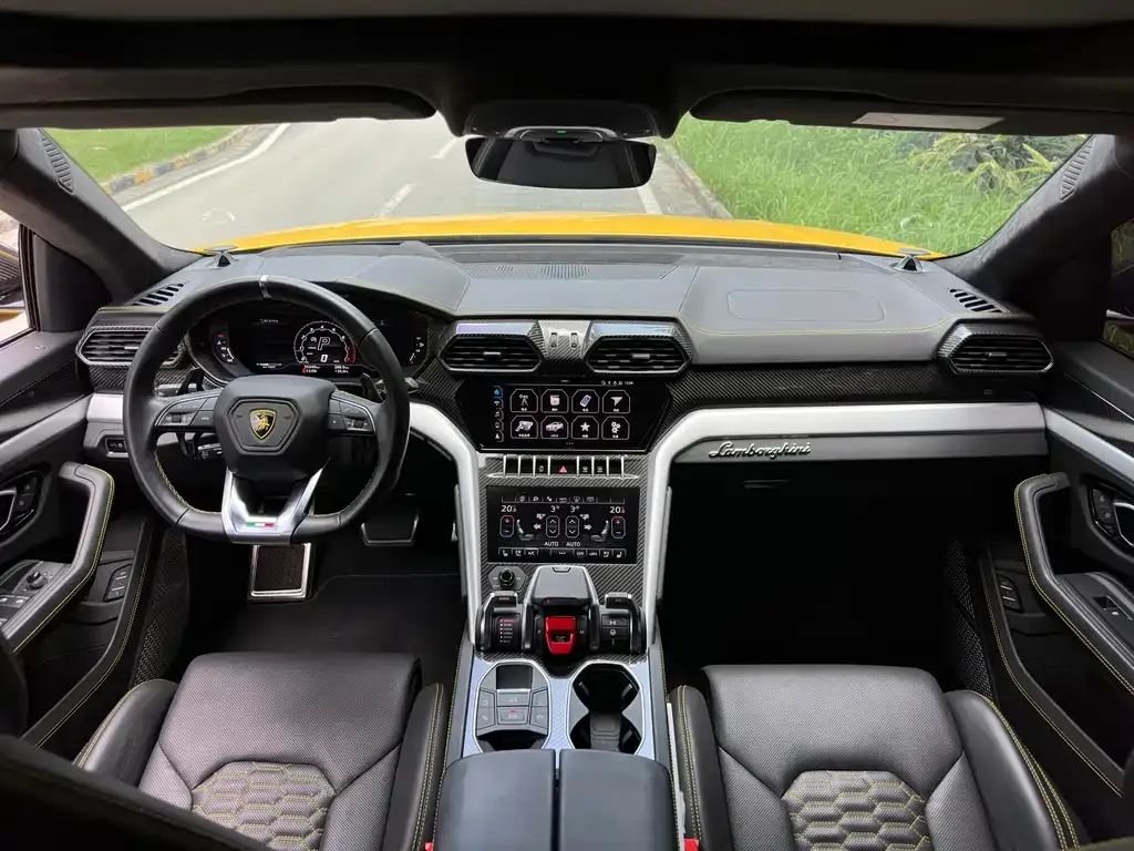 Lamborghini Urus — фото 5