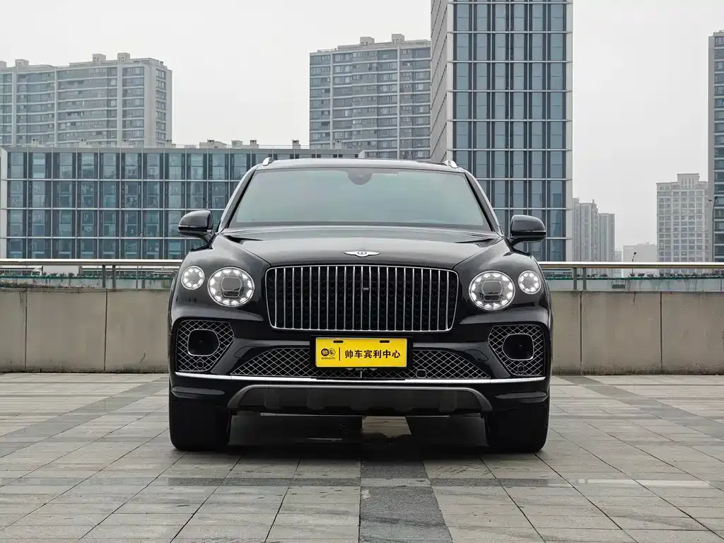 Bentley Bentayga — фото 10