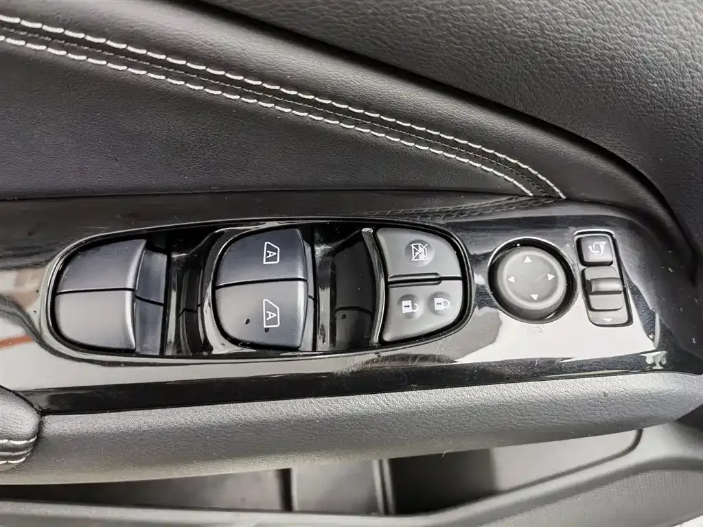 Nissan Teana — фото 10