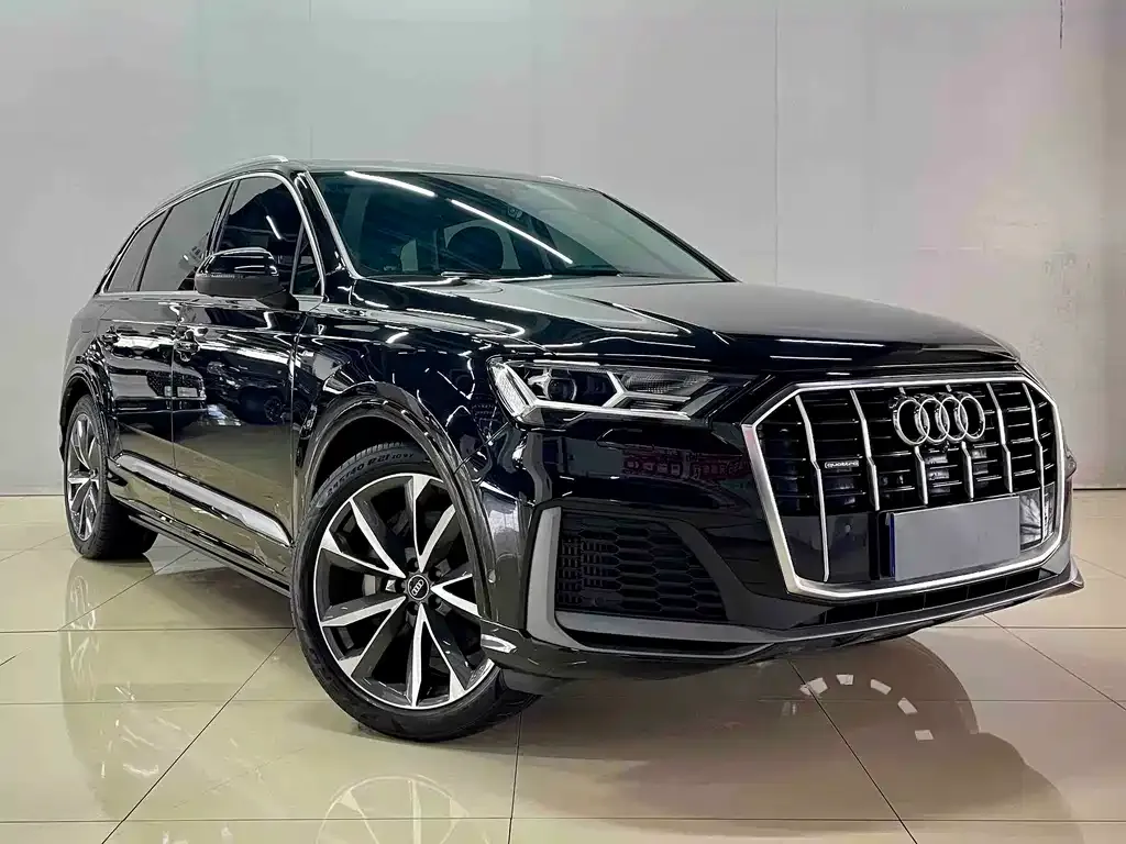 Audi Q7 — фото 8