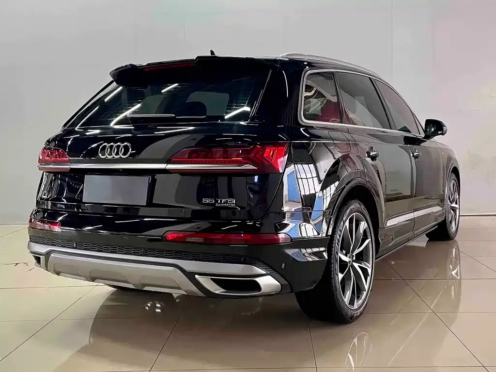 Audi Q7 — фото 2