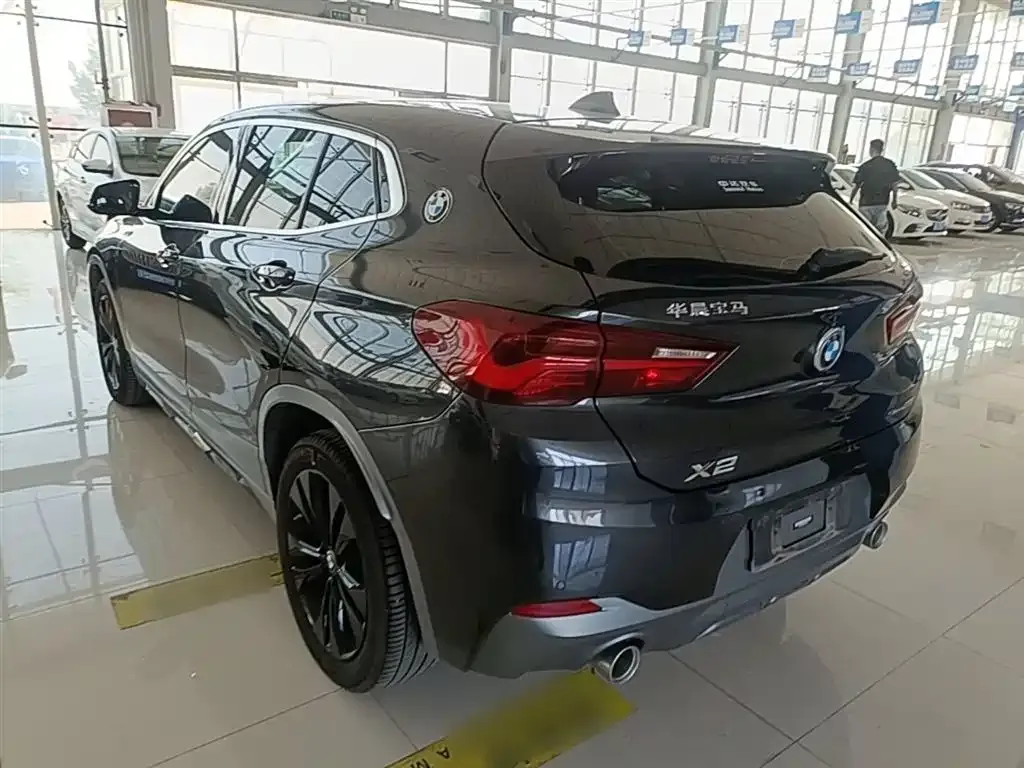 BMW X2 — фото 10