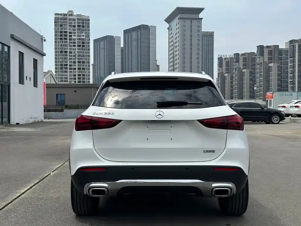 Mercedes-Benz GLA — фото 9