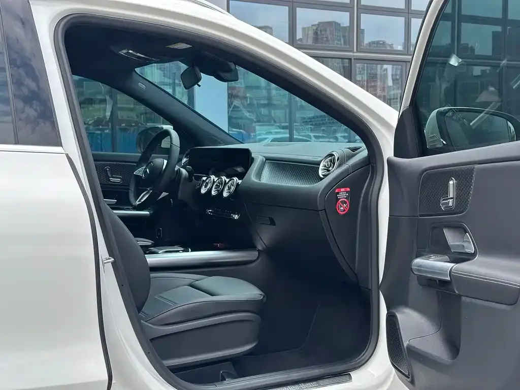 Mercedes-Benz GLA — фото 5