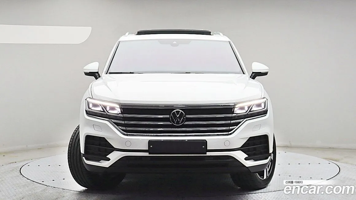 Volkswagen Touareg — фото 4
